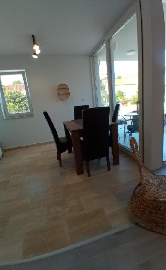Vila Regina Apartment Paloma With Swimming Pool Jezera Esterno foto